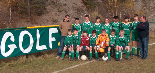 FC Bank Slovinky ci - astnk 1. tdy k r. 2004 - 2005 (Slovensko).